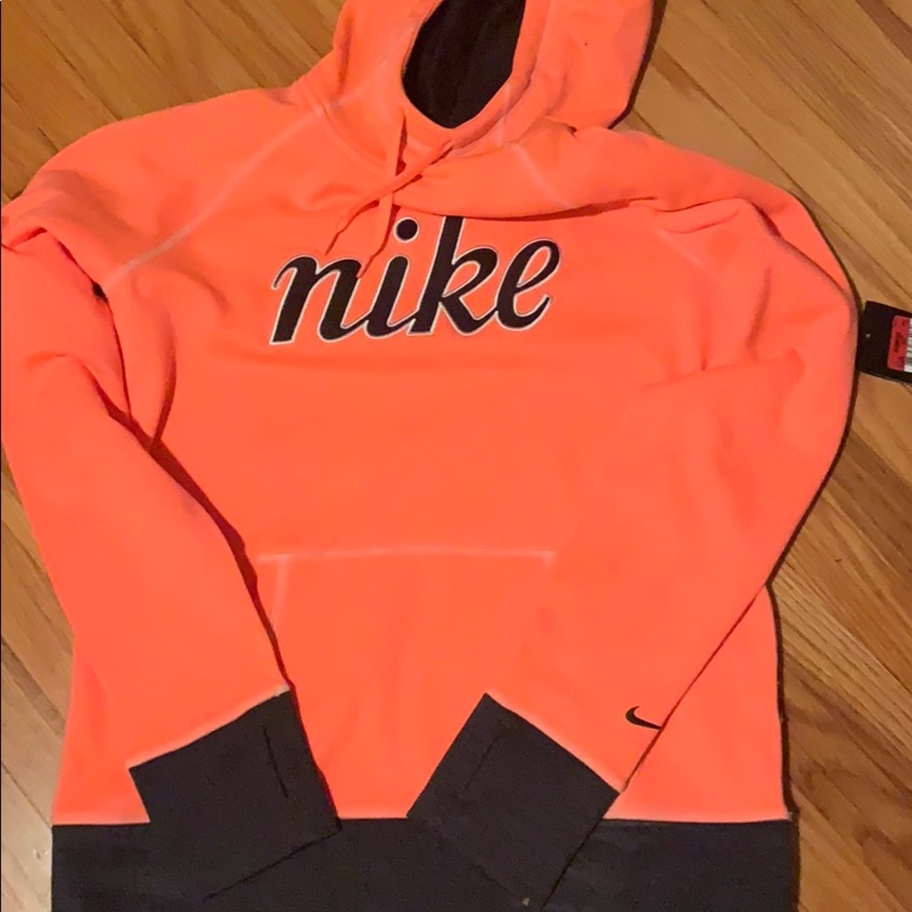 NEW* NIKE THERMA-FIT SWEATSHIRT